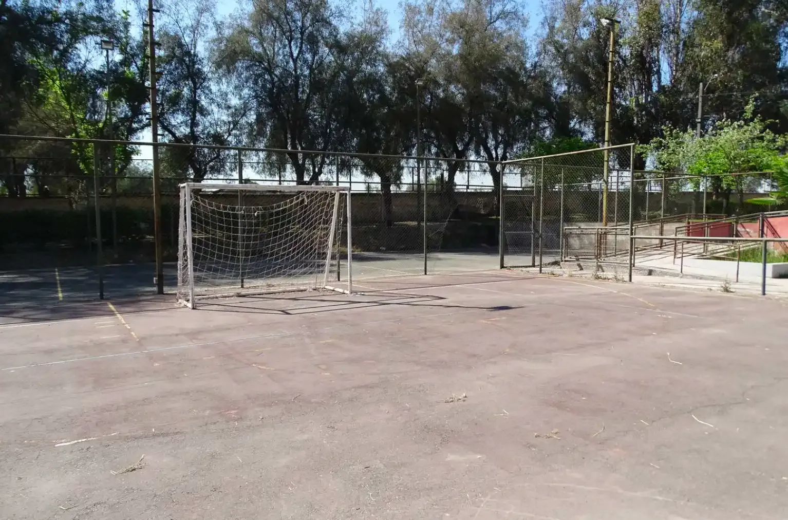 Cancha de deportes al aire libre